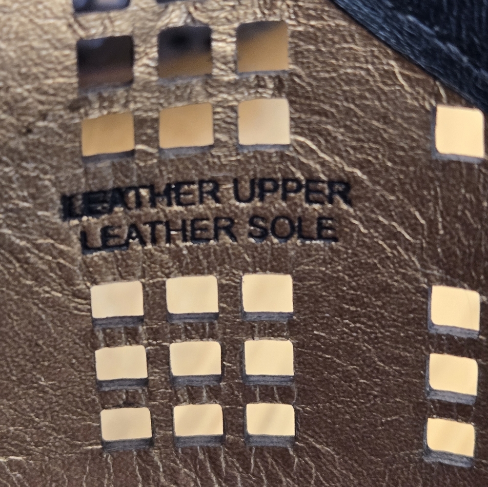 Cynthia Vincet Black Summer Leather 4" Wedge Size 9.5 - Picture 6 of 8